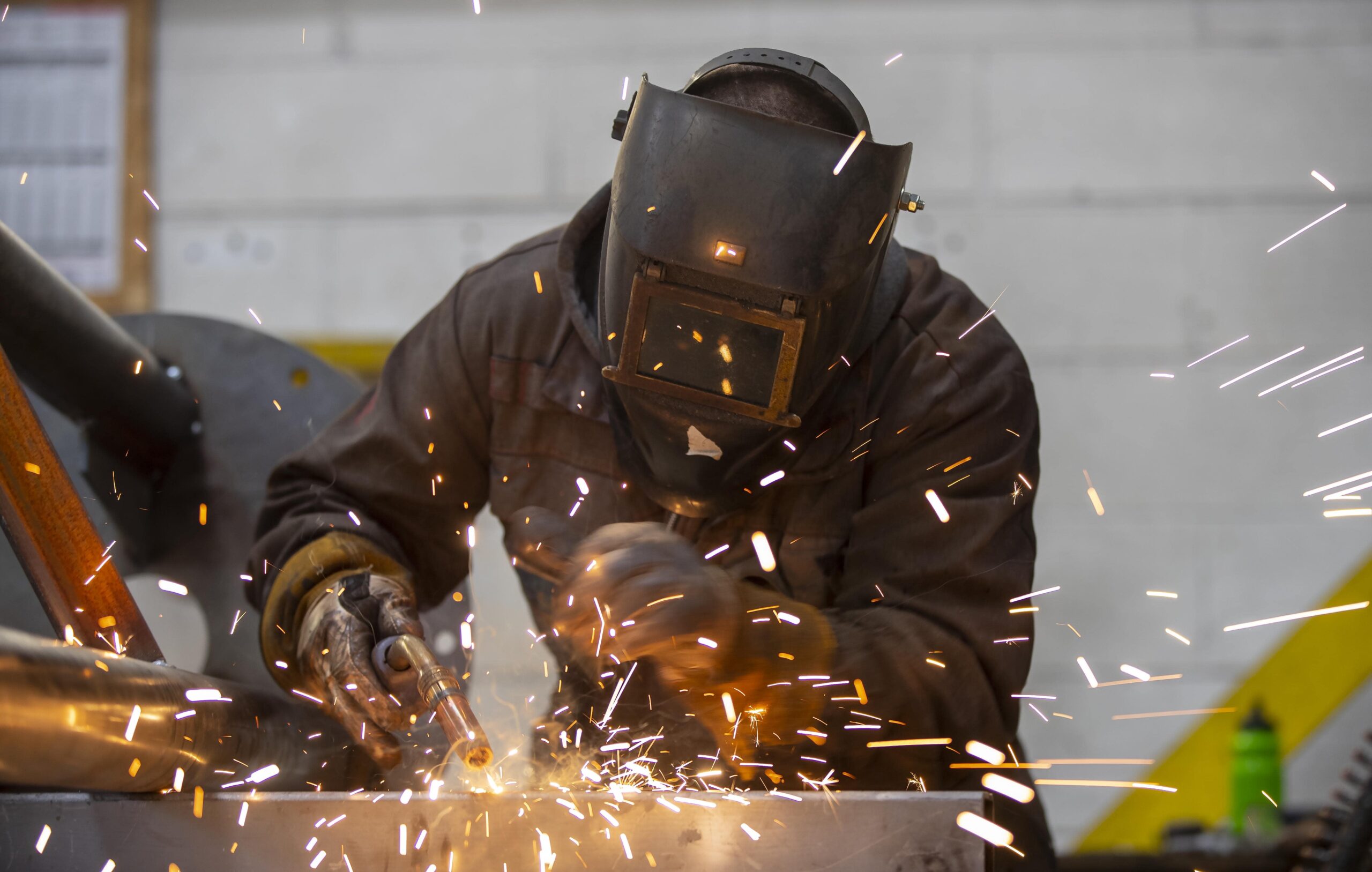 The Difference Between Welding and Sheet Metal Fabrication